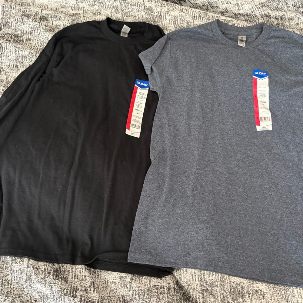 Gildan Adult Size Small Shirts